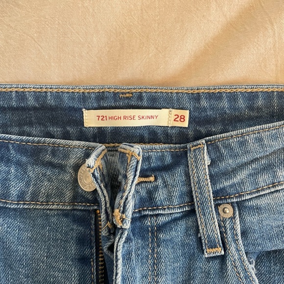 Levi’s 721 skinny ankle jean distressed size 28 - Picture 2 of 5